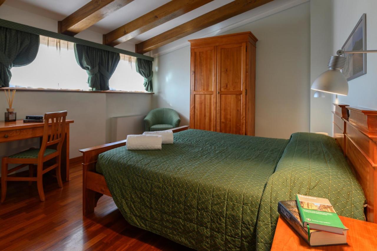 Hotel Rutiliano Πιέντσα Εξωτερικό φωτογραφία