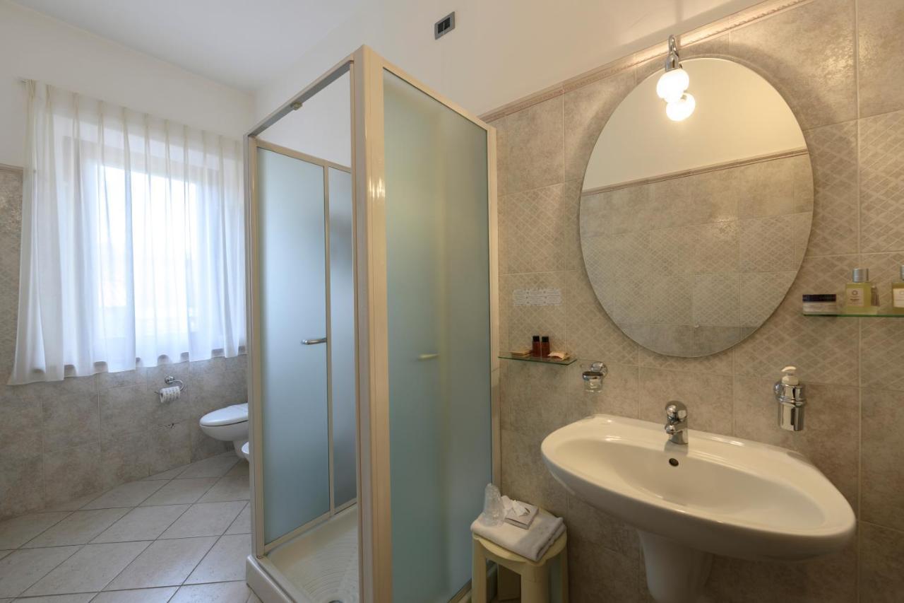 Hotel Rutiliano Πιέντσα Εξωτερικό φωτογραφία