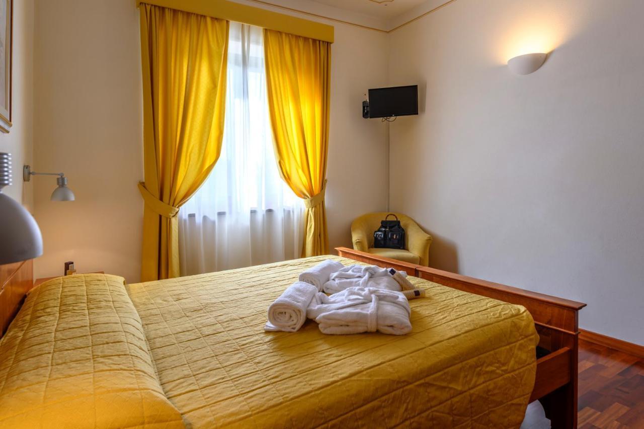 Hotel Rutiliano Πιέντσα Εξωτερικό φωτογραφία