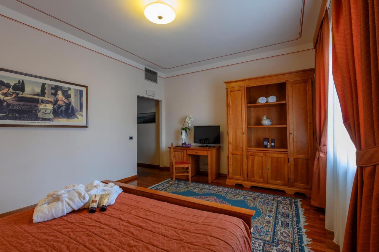 Hotel Rutiliano Πιέντσα Εξωτερικό φωτογραφία