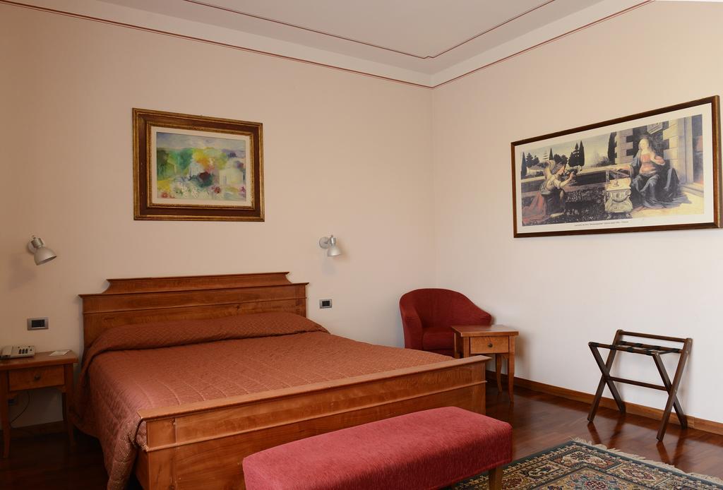 Hotel Rutiliano Πιέντσα Εξωτερικό φωτογραφία